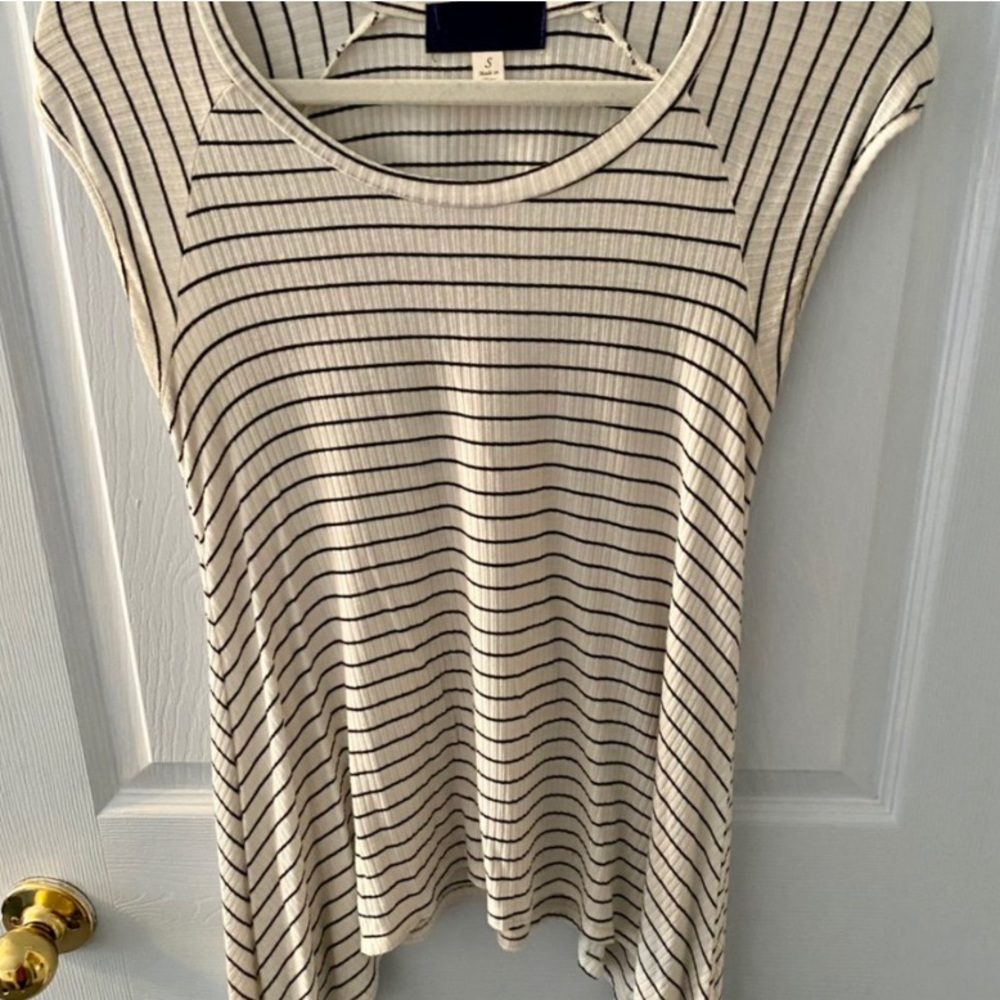 Francesca’s asymmetrical striped top size small